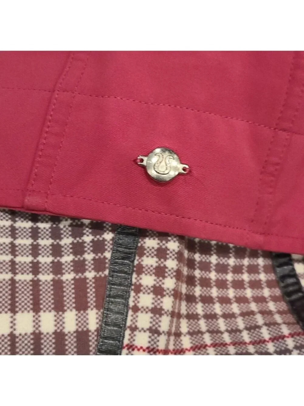 Lululemon apres yoga hooded Rain jacket pink